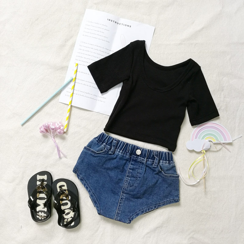 ins exploits street shooting wind girl inclined triangle medium-high waist denim shorts women baby elastic hot pants big fart pants