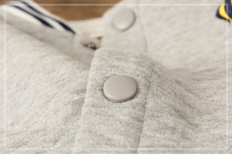 Áo vest bé trai 2018 mẫu mùa xuân và mùa thu trẻ em không khí cotton bé bé vest bé trai quần áo sành điệu cho be gái