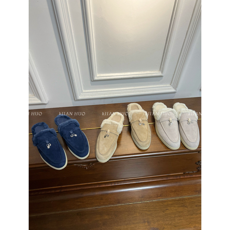 Looking for a Comparison/High-End Feel: Beaver Fur Slip-On Closed-Toe Half-Slippers for Outdoor Wear, Fleece-Lined Mule Shoes for Women Looking for a Comparison/High-End Feel: Beaver Fur Slip-On Closed-Toe Half-Slippers for Outdoor Wear, Fleece-Lined Mule Shoes for Women