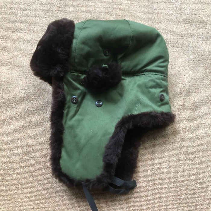 Old-fashioned 78-style polyester car leather cap fur all-in-one army green polyester car Lei Feng hat winter cold-proof cotton hat