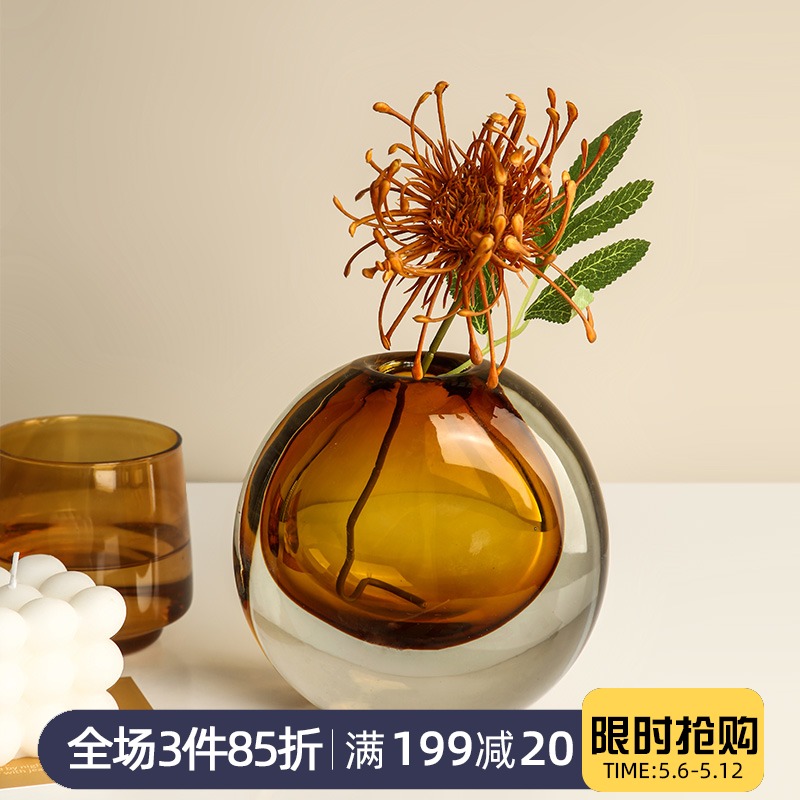 Light and luxurious closing glass vase swing piece Creative Living Room Flower Arrangement Modern Minima Table Face Soft Adornment Small Flower