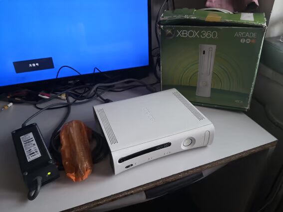 Bảng điều khiển trò chơi cũ của Microsoft XBOX360 hai bộ bảng điều khiển trò chơi retro được đóng gói - không - Kiểm soát trò chơi tay cầm chơi game fo4