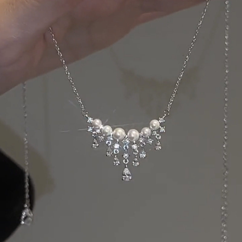 Starry Sky Water Drop Necklace for Female Niche, Light Luxury, High Grade, Pearl Neck Chain, Fashionable, Sweet, Exquisite Clavicle Chain, Korean
