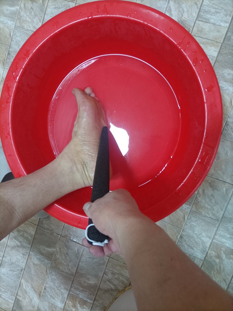 Fashion 2 high quality grindstone rubbing feet to rub feet and feet wash tools