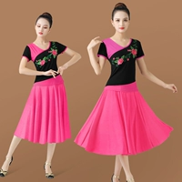 Футболка, штаны, V-образный вырез, с вышивкой, короткий рукав