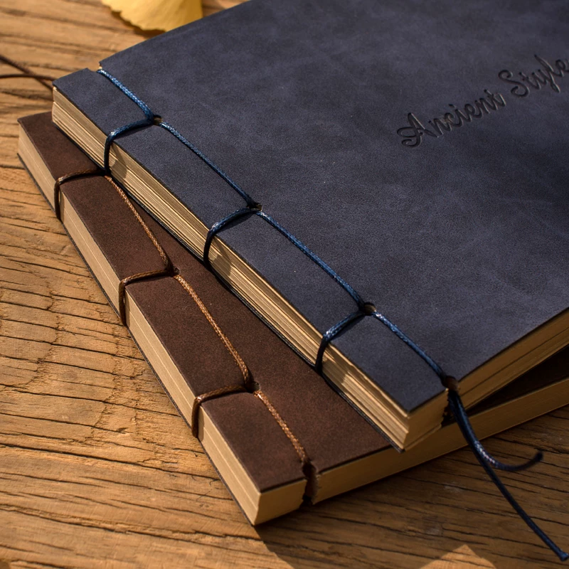 Ретро кожаный liner, ноутбук, ручка, книга с картинками, горизонтальная версия, граффити, ручная роспись
