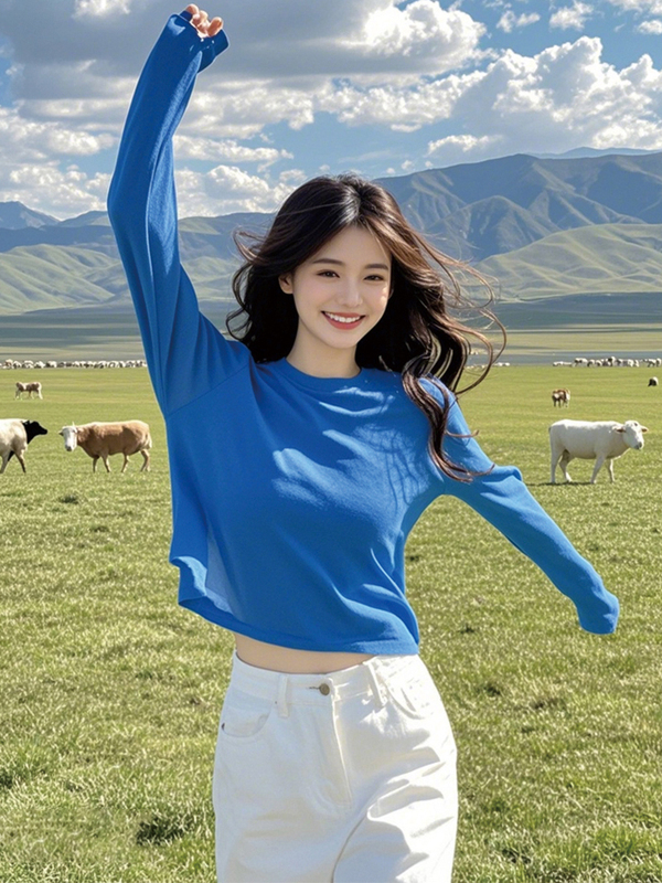 2025 New Klein Blue Long-Sleeve Base Shirt for Women, Can Be Worn as an Inner Layer or Outerwear, with a Unique Design, Short Top