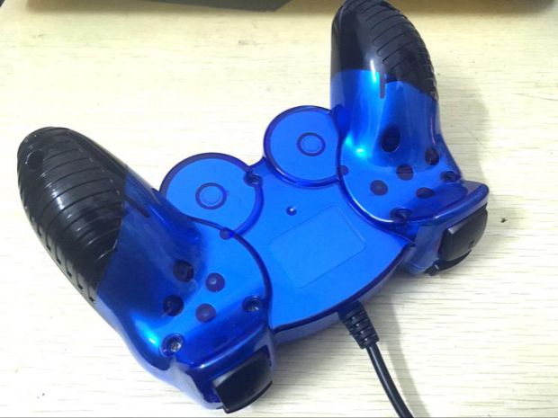 Blue cảm giác rung bóng lửa bóng đá trực tiếp NBA2K15 máy tính xách tay máy tính để bàn USB phổ điều khiển trò chơi cáp tay cầm chơi game free fire