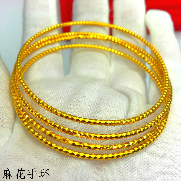 Vòng tay nữ Màu vàng Vòng tay mạ vàng Đồng xu Euro Mô phỏng Fake Việt Nam Sha Jin Trang sức Vòng tay ba vòng Bóng loáng vòng trầm