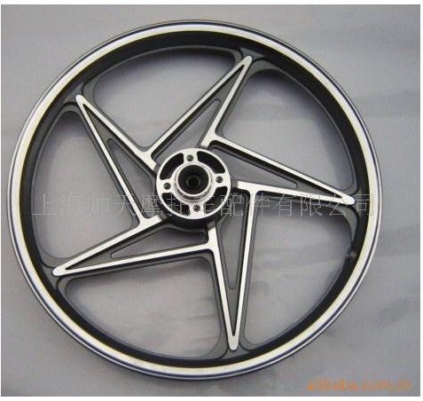 Áp dụng cho bánh trước bằng nhôm trước của Suzuki Ruishuang EN125 (vòng thép phía trước) - Vành xe máy giá vành xe máy