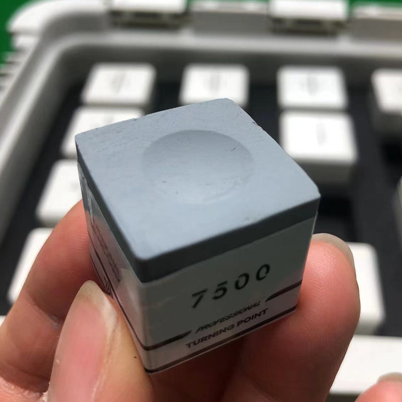 Мел для кия tp pro+ tp7500磁吸巧克粉新品单颗金属装黑八九球斯诺克球杆专用