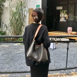 Сумка через плечо, вместительная и большая сумка на одно плечо для отдыха