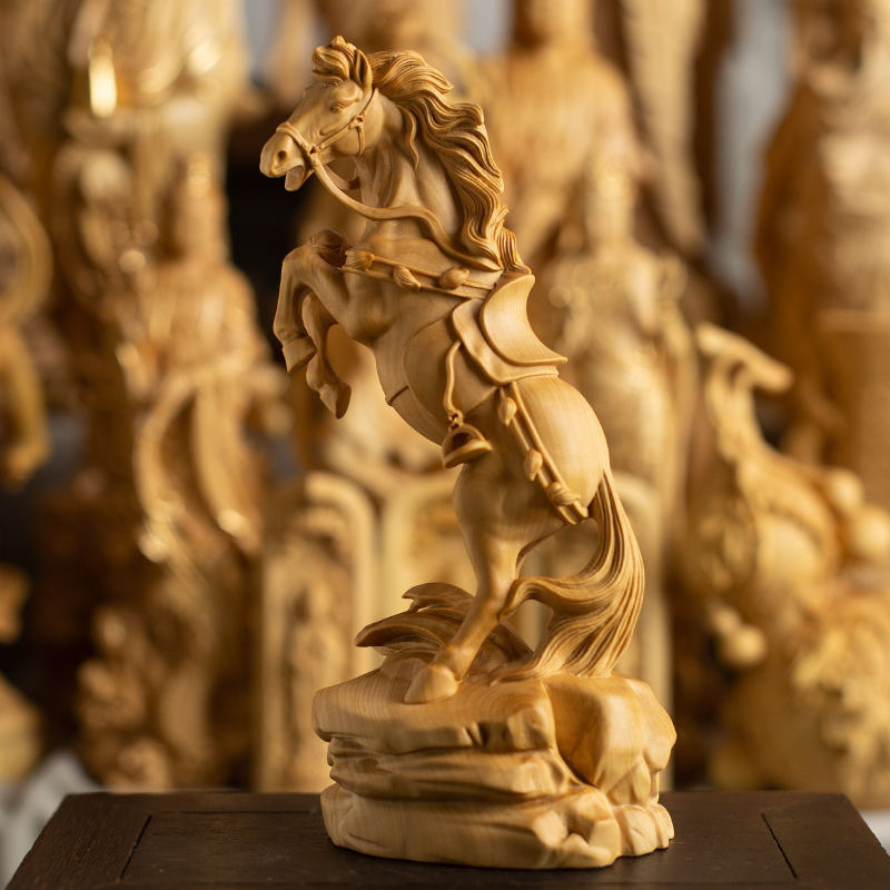 Small Leaf Boxwood Carved Solid Wood Crafts, Zodiac Horse Home Office Desk Decoration, Horse Brings Success Ornament