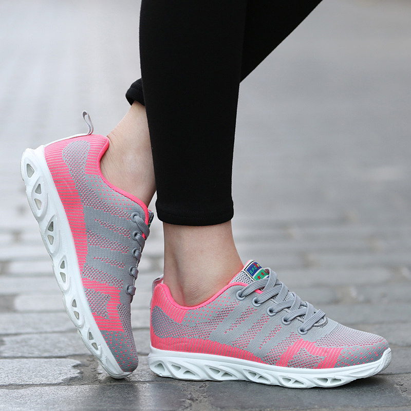 Badminton Shoes Women Shoes 2020 Spring Summer Super Light Breathable Sneakers Training Shoes Travel Shoe Special Price