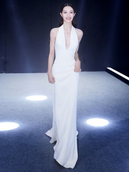 走秀晚礼服连衣裙2025新款网红生日派对晚宴新娘答谢宴露背鱼尾裙