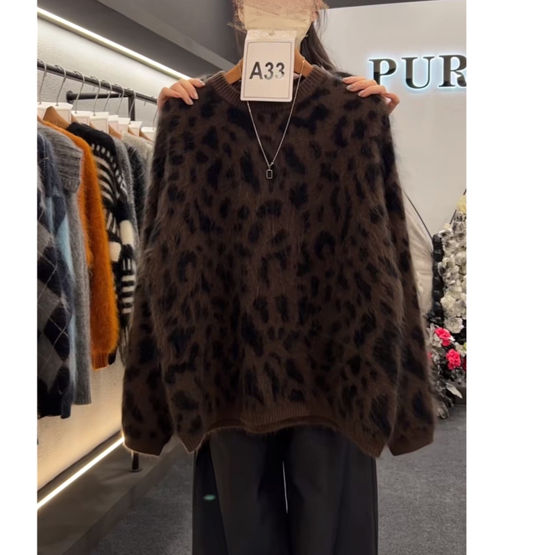 European Retro Leopard Print Pullover Sweater for Women, Autumn and Winter, Lazy Style, Loose Fit, Slimming, Round Neck, Long Sleeve, Base Knitwear European Retro Leopard Print Pullover Sweater for Women, Autumn and Winter, Lazy Style, Loose Fit, Slimming, Round Neck, Long Sleeve, Base Knitwear