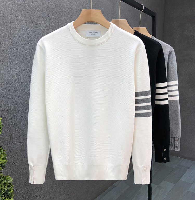 Autumn and Winter Round-Neck Sweater for Men, Trendy Brand, Stylish Inner Layer, Base Shirt, 2025 New Popular Men's White Knitwear