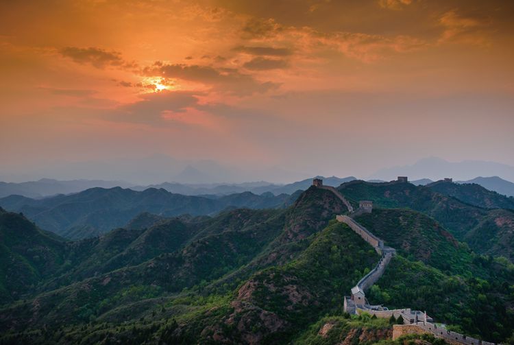 Jigsaw puzzle 1000 pieces of wooden adult decompression children's educational toys animation scenery full Great Wall send big picture