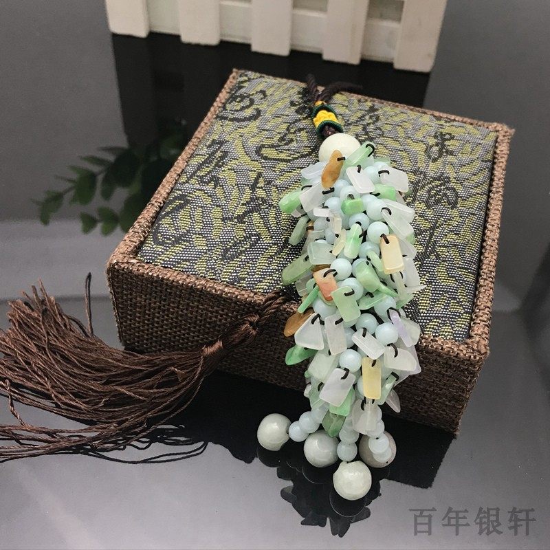 Emerald Car Pendant Broken year-year-old Ping An after Christmas, Ping An jade hanging decoration insurance will be sold with the hand gift