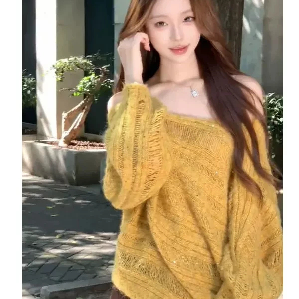 Yellow Off-Shoulder Heavy Sequin Knit Sweater for Women, New Autumn and Winter Style, Lazy Style Design, Loose Top