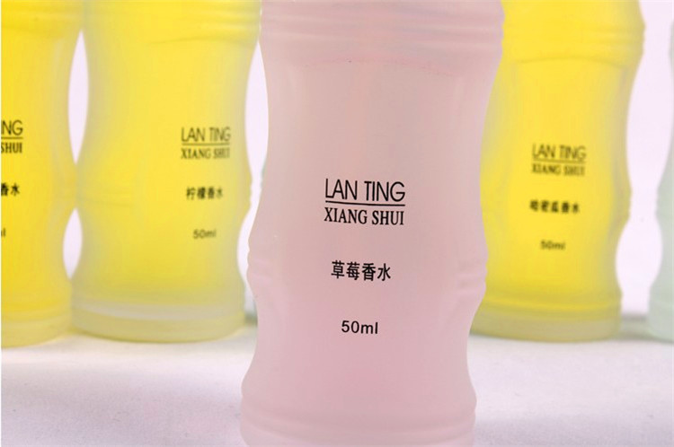 Của nam giới và phụ nữ của hương thơm lâu dài hương thơm dâu tây trà xanh vàng osmanthus lily dưa đỏ hương vị chanh hương vị trái cây nước hoa