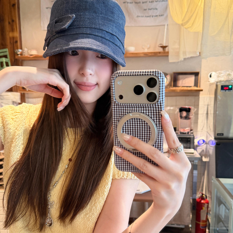 Song Xiuyan Seniors ins Korean Style Simple Black and White Checkered Rotating Stand Phone Case for Women, Suitable for 17Promax Iphone16 New Model Protective Cover Song Xiuyan Seniors ins Korean Style Simple Black and White Checkered Rotating Stand Phone Case for Women, Suitable for 17Promax Iphone16 New Model Protective Cover