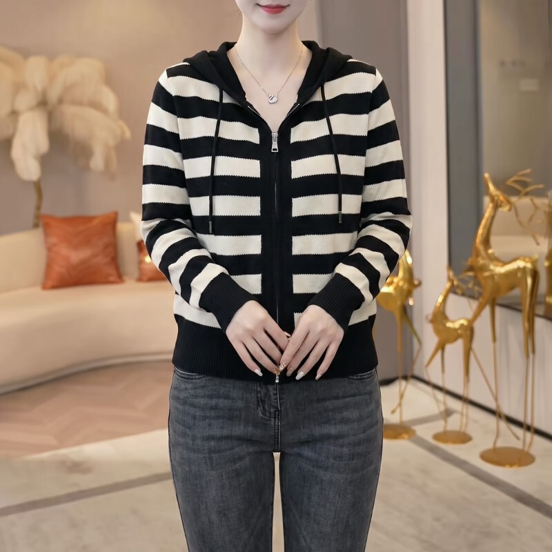 2026 Autumn New Striped Hooded Knit Sweater for Middle-Aged Women, Loose Plus Size, Slimming Long Sleeve Top for Women