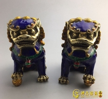 Ancien jeu Bronze Ware Jingtai Blue Town Residence Bronze Lions Pendulum une paire de pneu de cuivre rouge Pinch Enamel Antique Craft Supplies