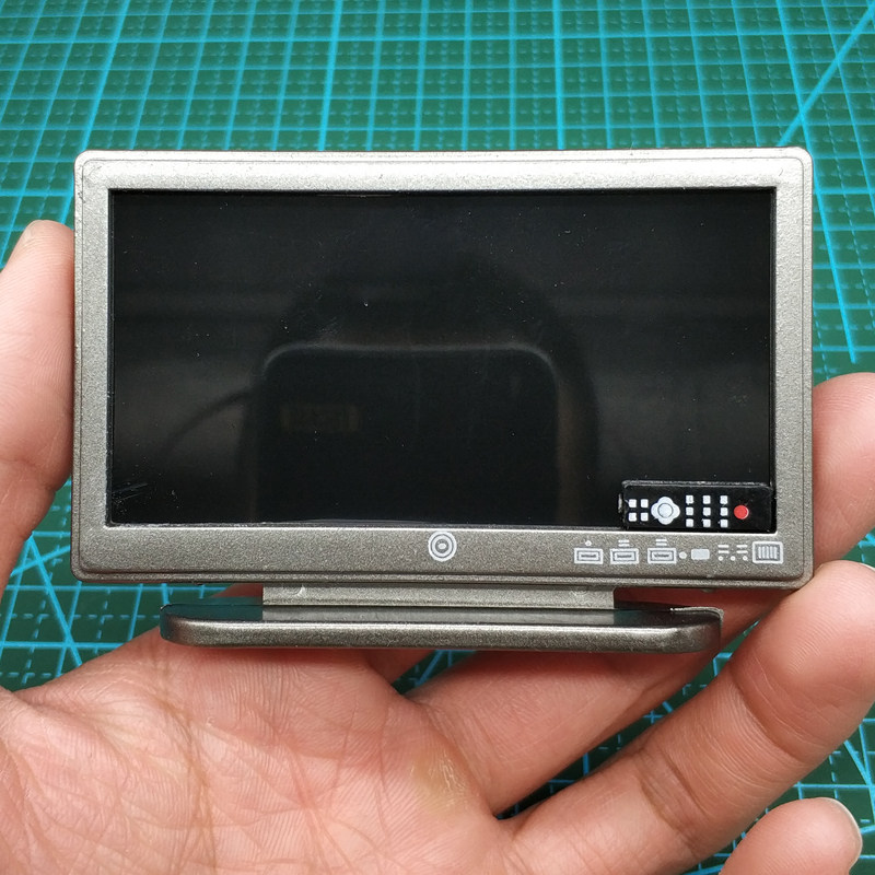 1 12 soldier scene accessories SHF TV display Figma manual model OB11 doll 6 inch MEZCO