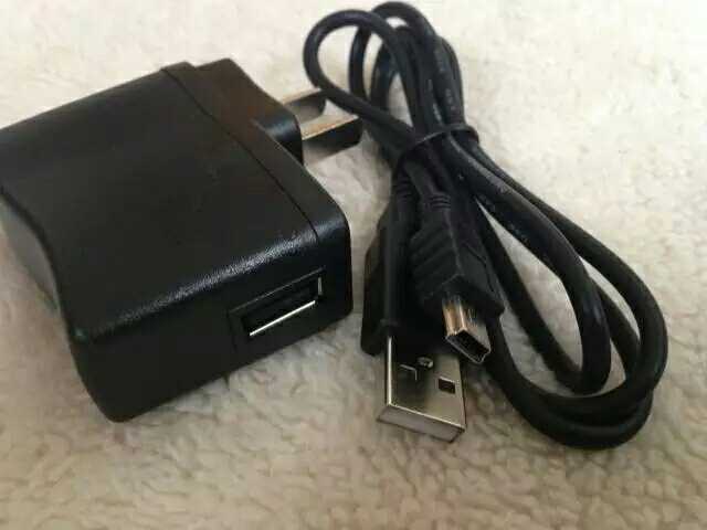 Elderly mobile phone MP3 4 5USB 5V500MA points Read the pen charger header