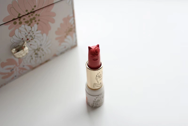 Tại chỗ! Paul & Joe 15th Anniversary Cat Makeup Set Eye Shadow + Case + Pack + Replica Lipstick kem nền cho da dầu mụn