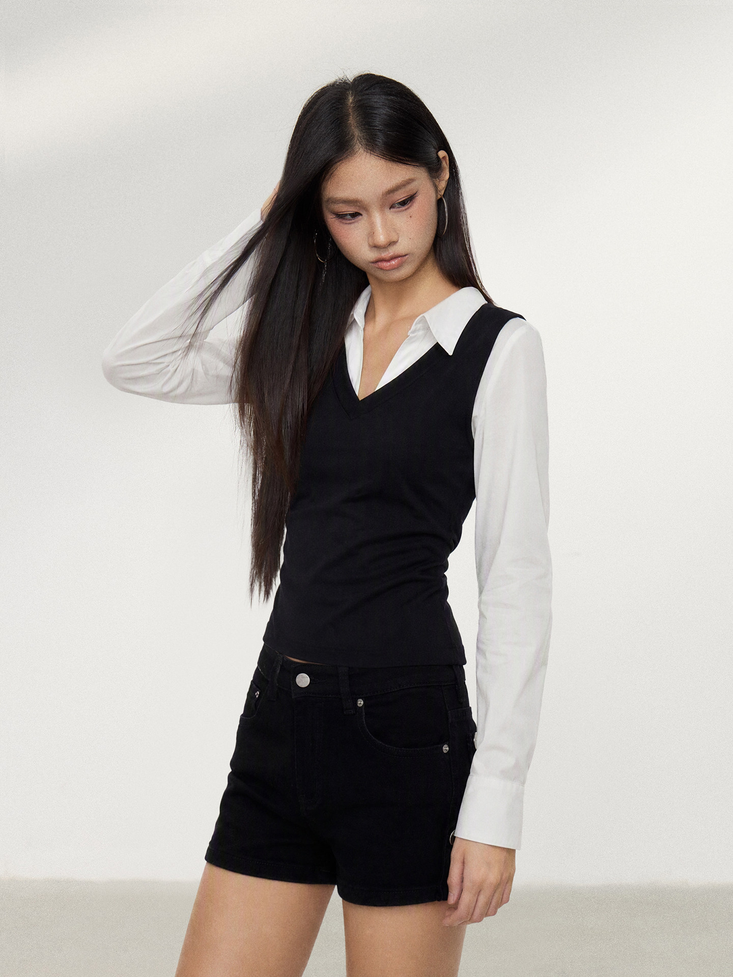 WITHMIN Faux Two-Piece Collared Shirt
