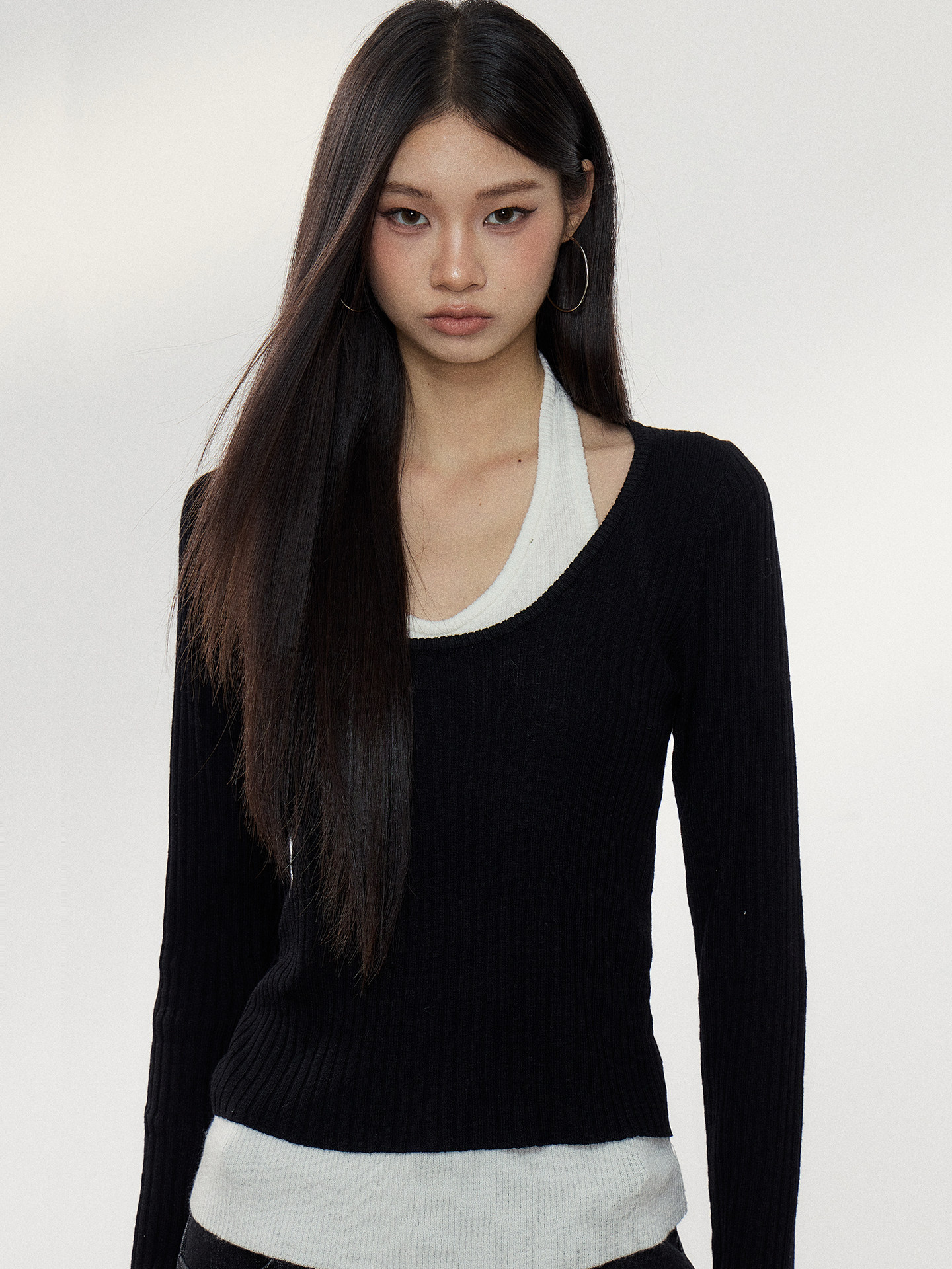 WITHMIN Contrast-Color Layered-Look Halter Long-Sleeve Tee