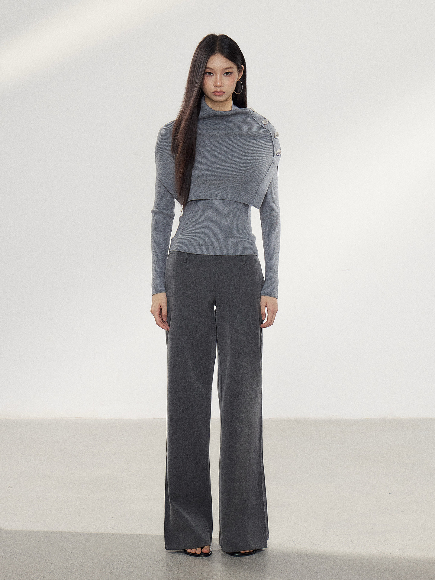 WITHMIN Low-Waist Straight-Leg Trousers