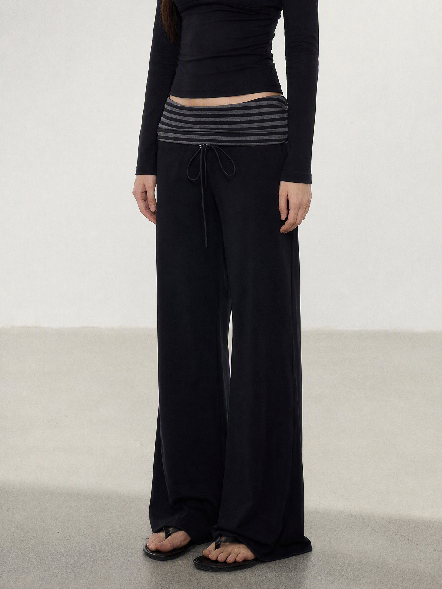 WITHMIN Black Striped Spliced Straight-Leg Pants