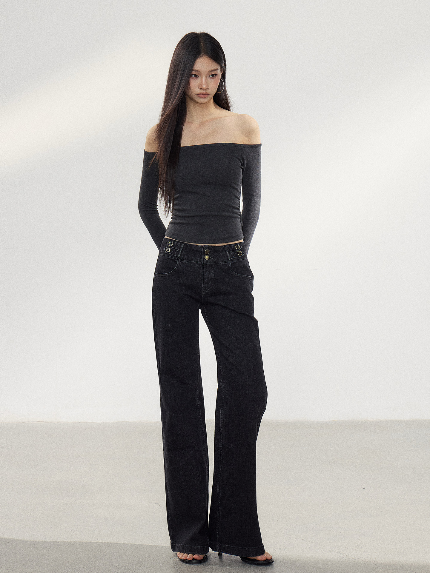 WITHMIN Black Low-Rise Flared Jeans