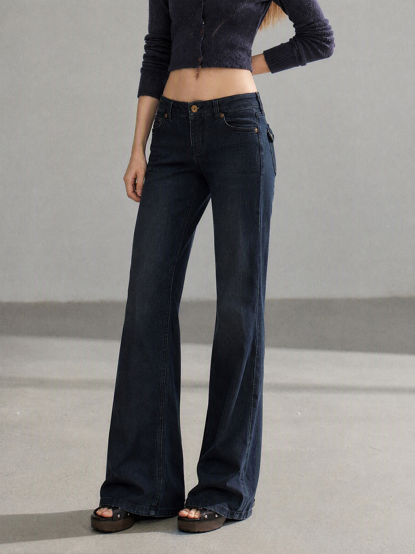 WITHMIN Dark Blue Straight-Leg Jeans