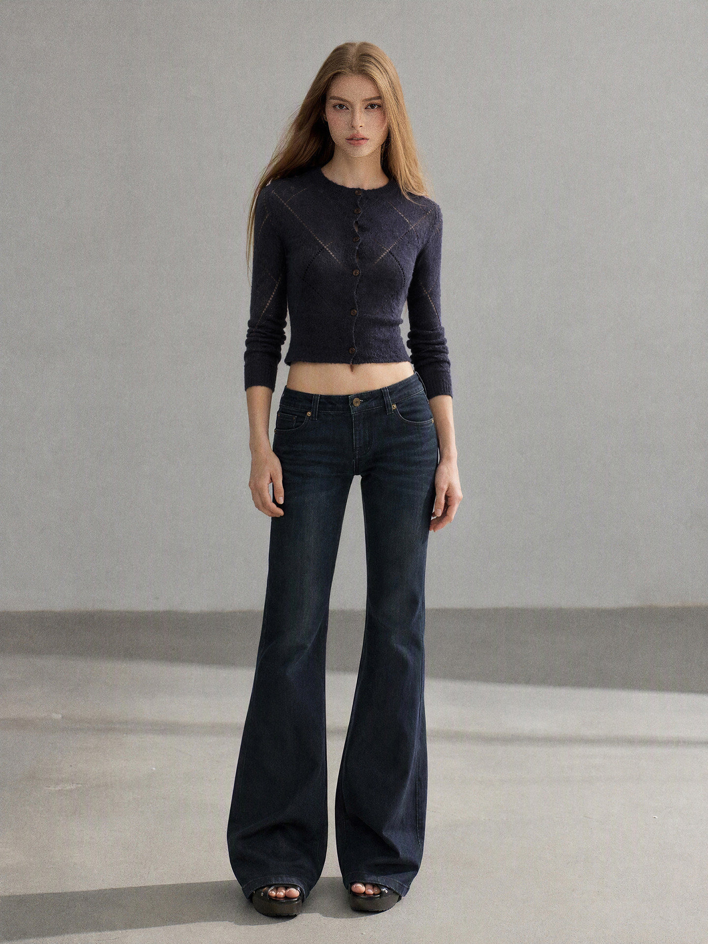 WITHMIN Dark Blue Straight-Leg Jeans