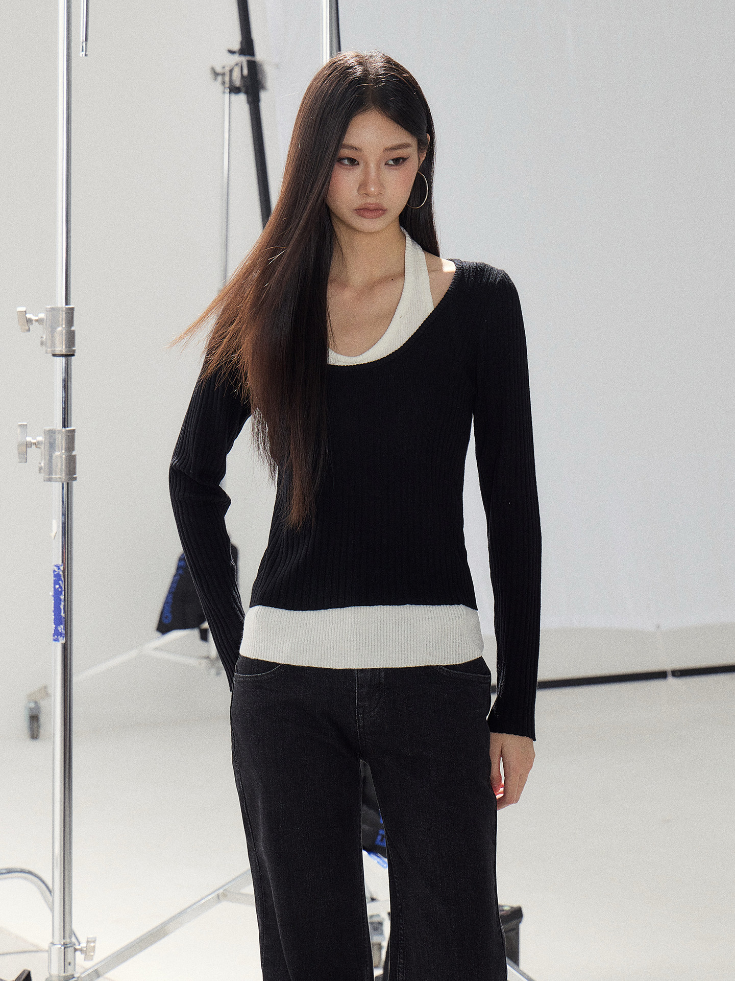 WITHMIN Contrast-Color Layered-Look Halter Long-Sleeve Tee