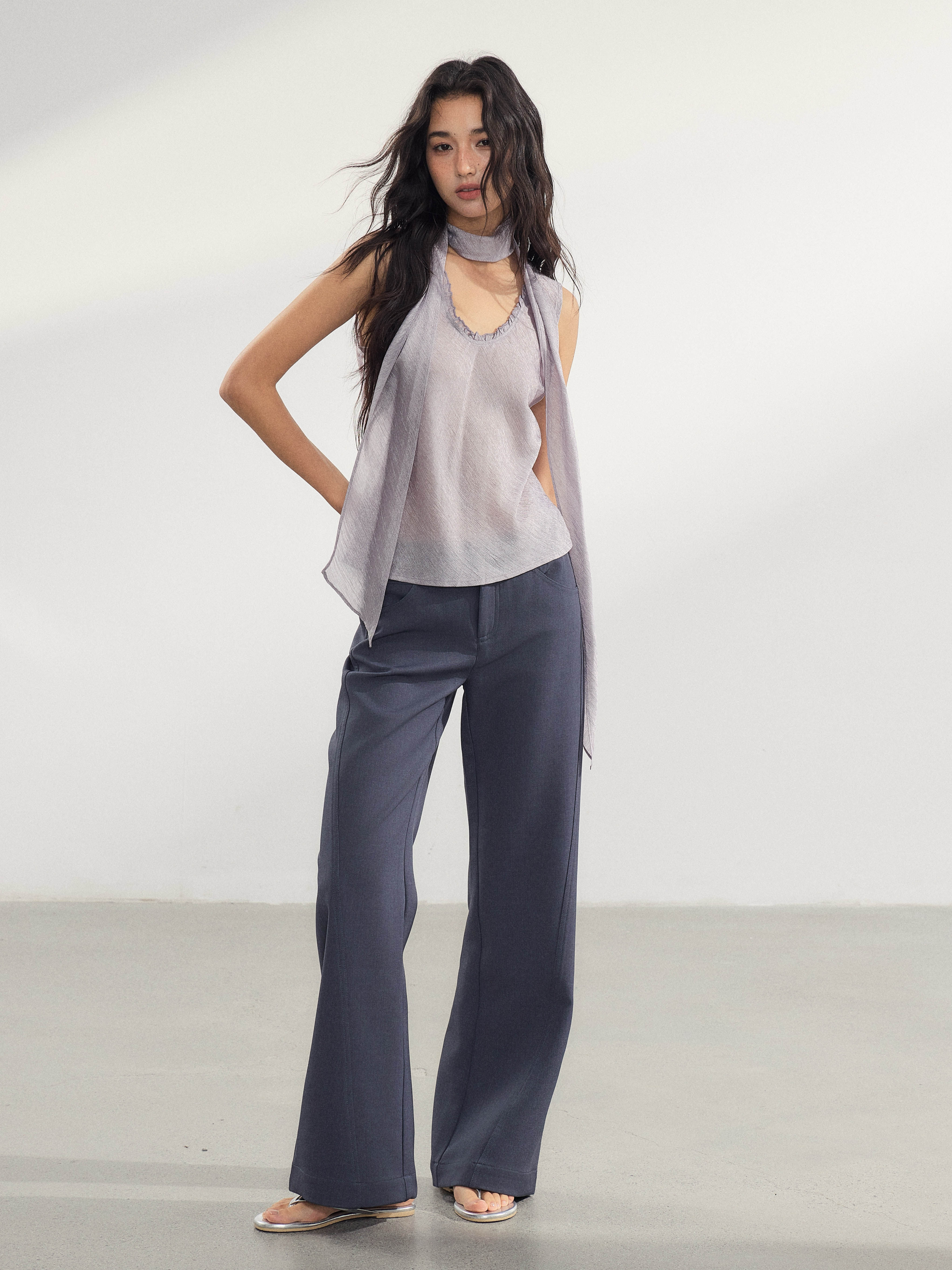 WITHMIN Dark Blue Low-Waist Straight-Leg Trousers