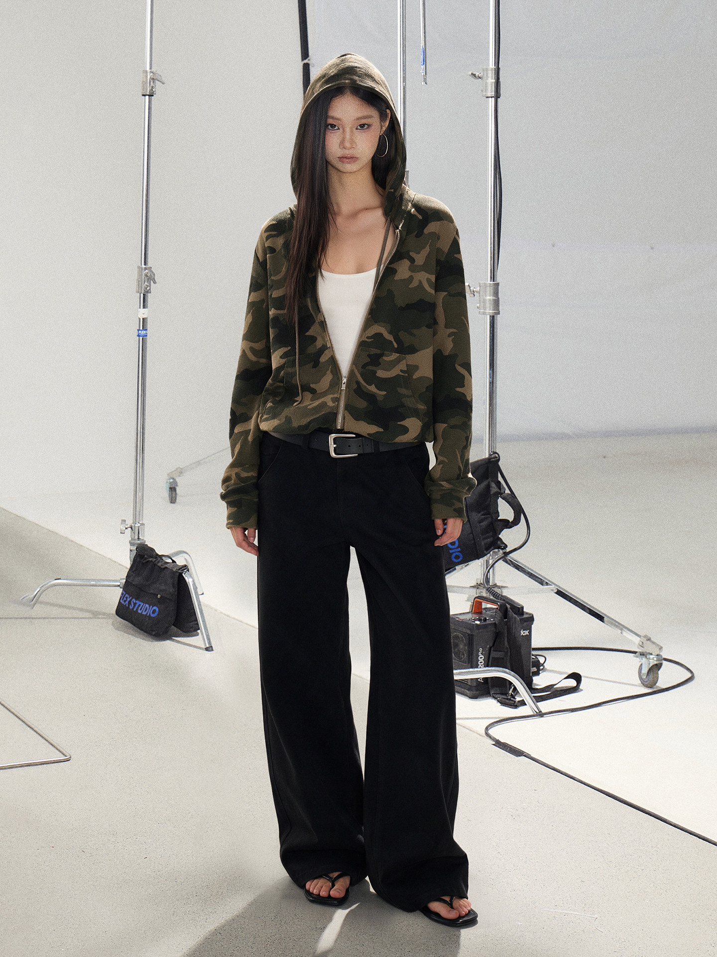 WITHMIN Camouflage Zip-Up Hoodie