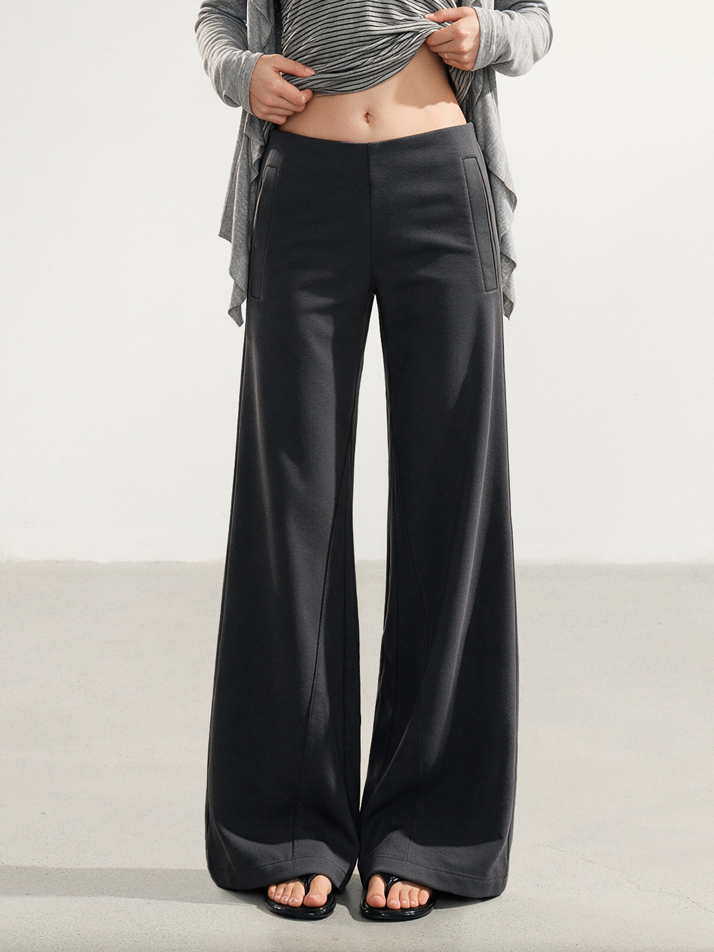 WITHMIN Dark Gray Straight-Leg Trousers
