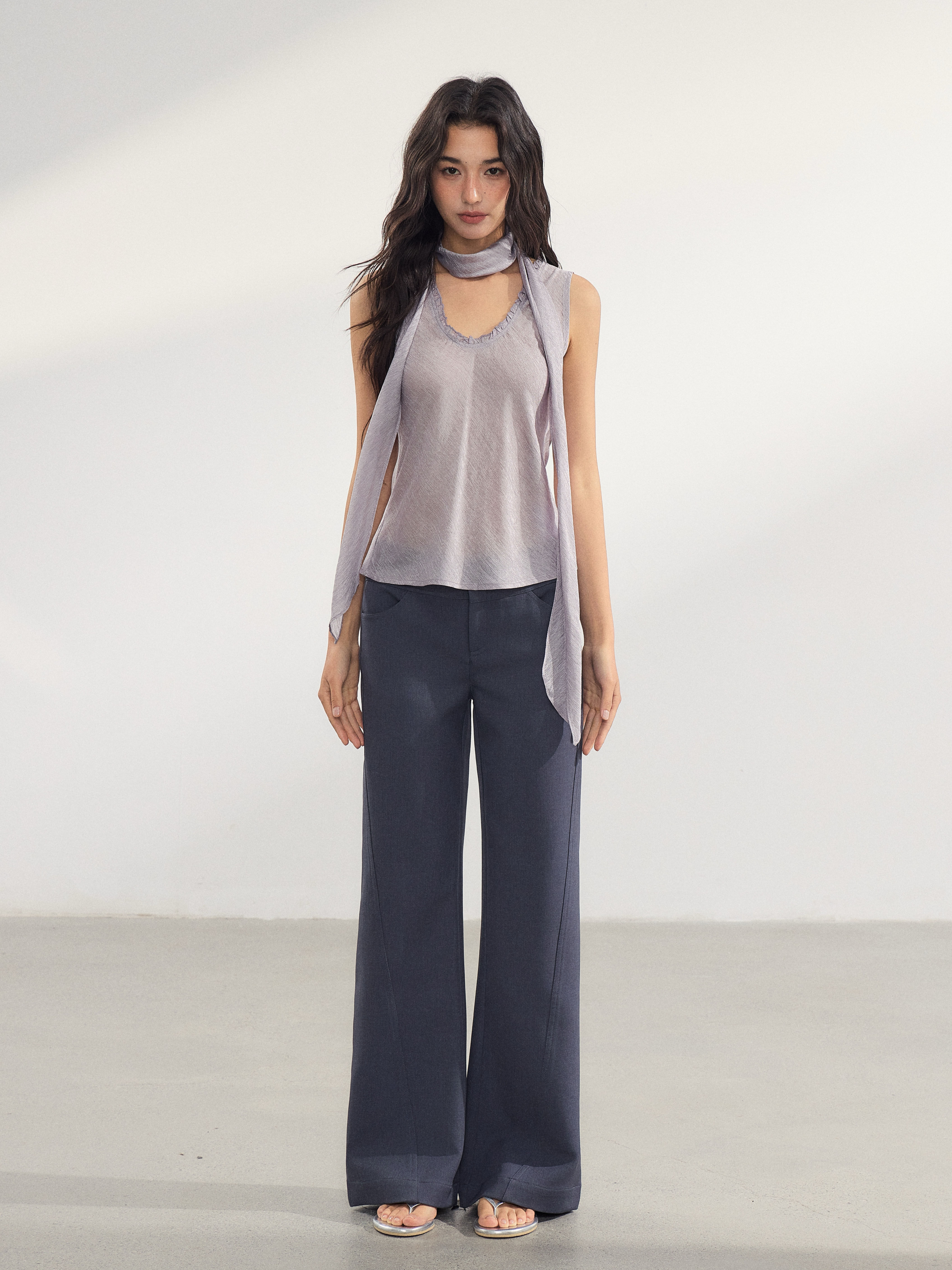 WITHMIN Dark Blue Low-Waist Straight-Leg Trousers