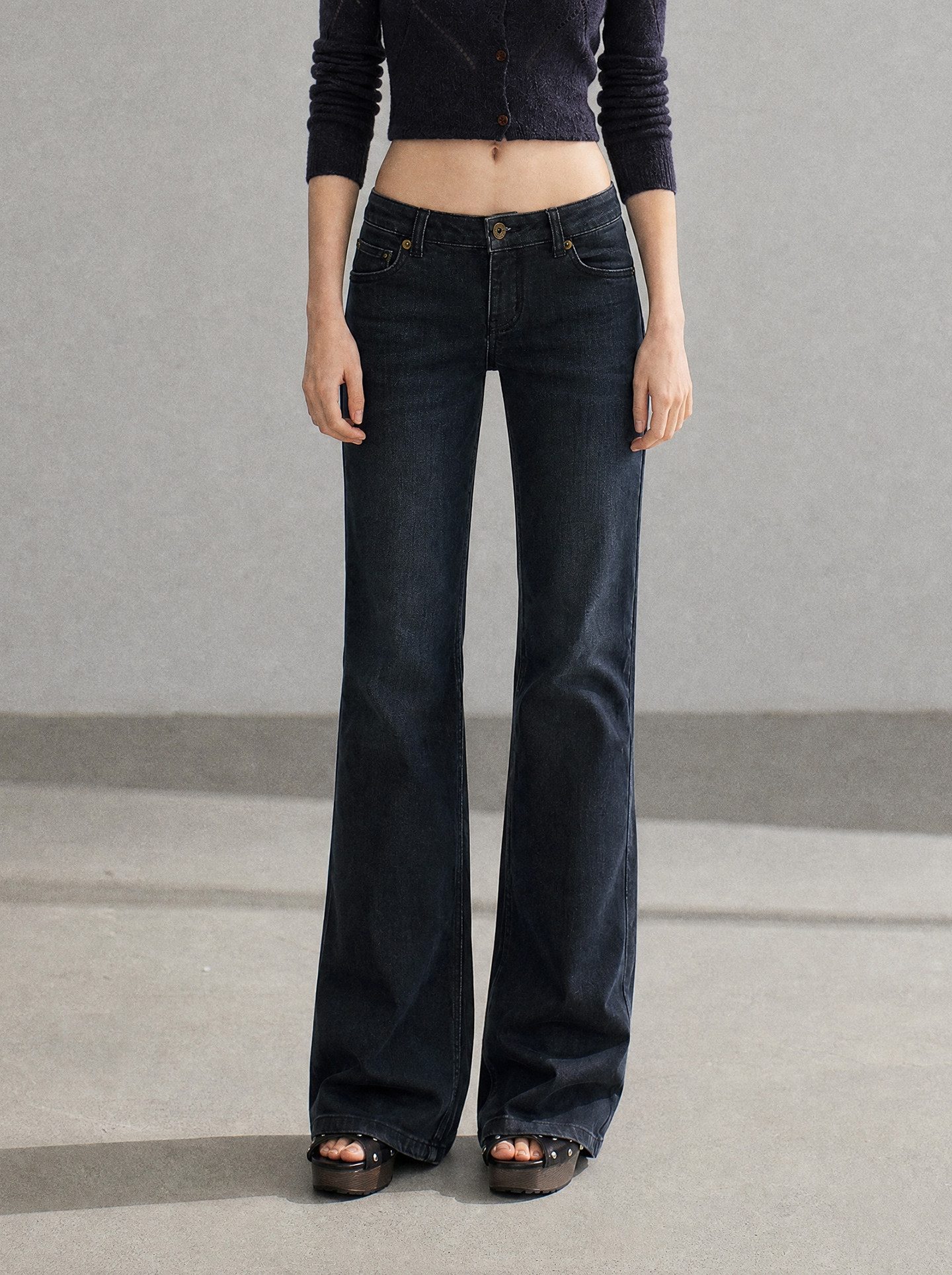 WITHMIN Dark Blue Straight-Leg Jeans