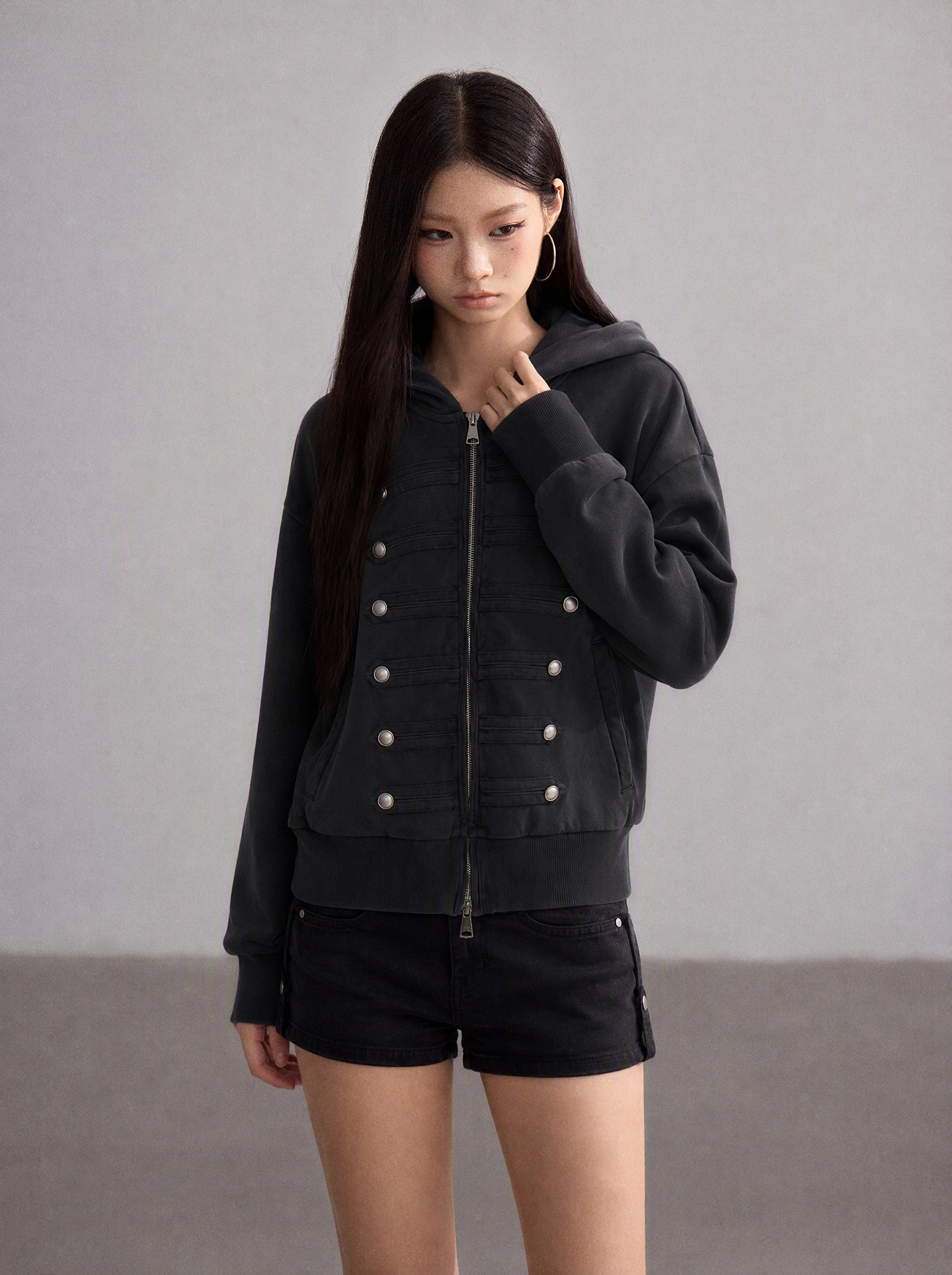 WITHMIN Hooded Zip-Up Sweatshirt