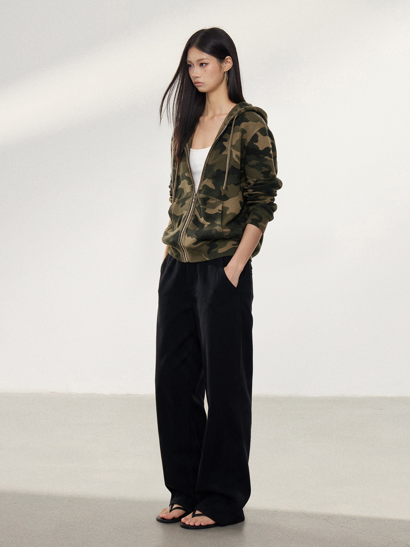 WITHMIN Camouflage Zip-Up Hoodie