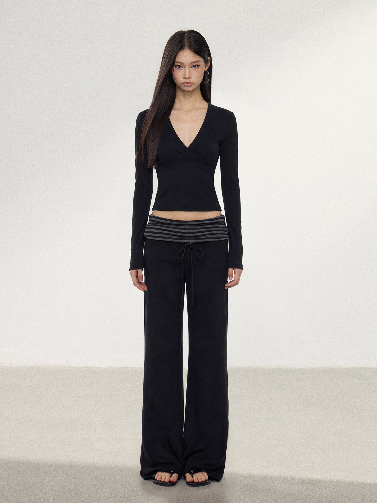 WITHMIN Black Striped Spliced Straight-Leg Pants