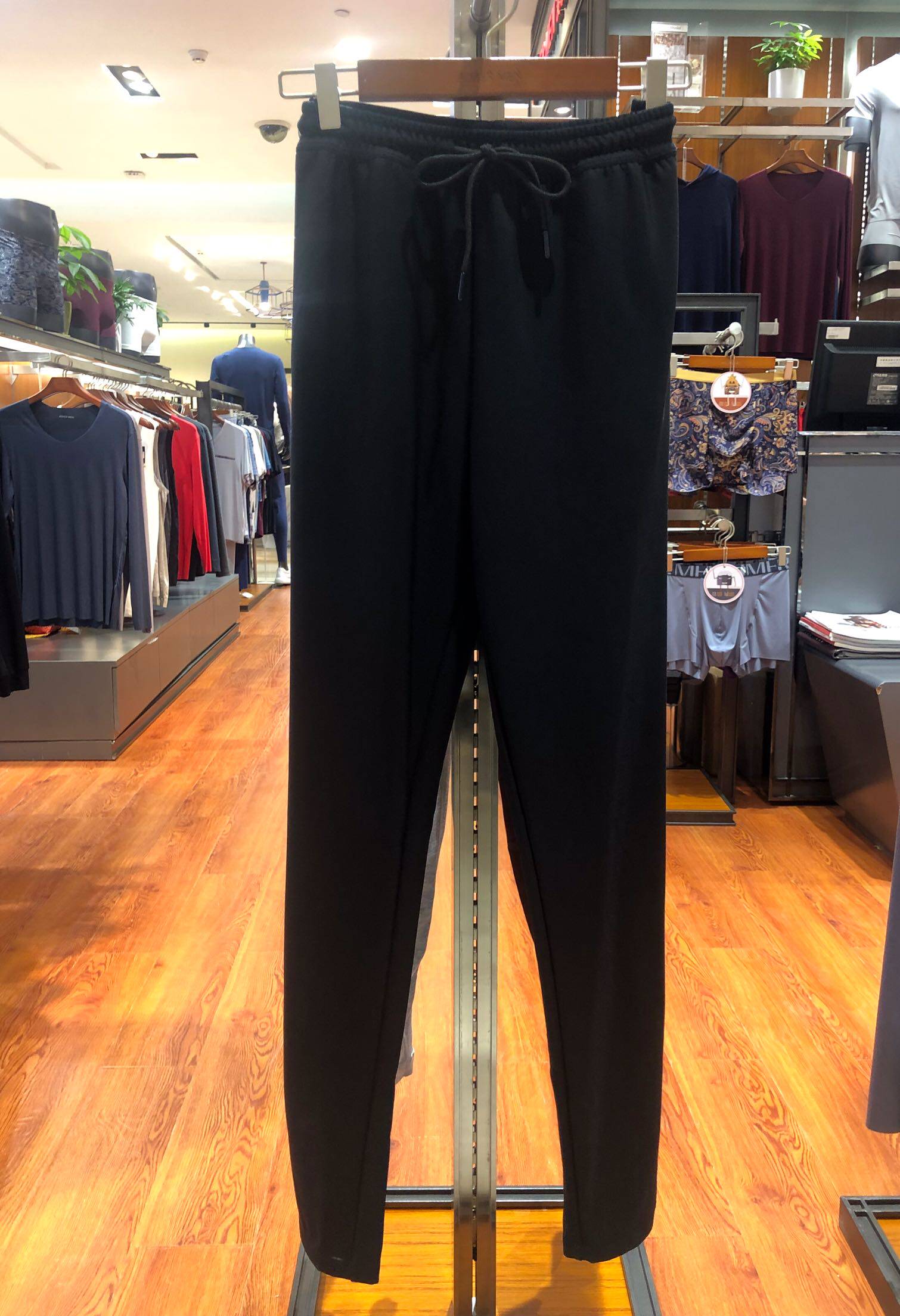 New Mr. AIMER cool sports velvet closing trousers NS63C841