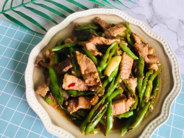 青椒炒肉这样做,青椒辣脆,肉香四溢!