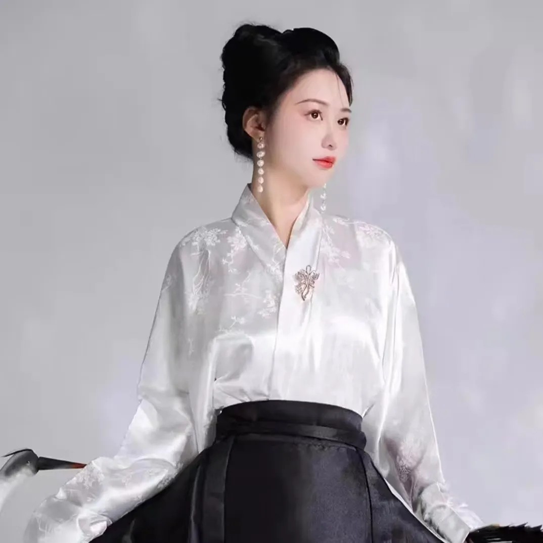 银狐服饰
